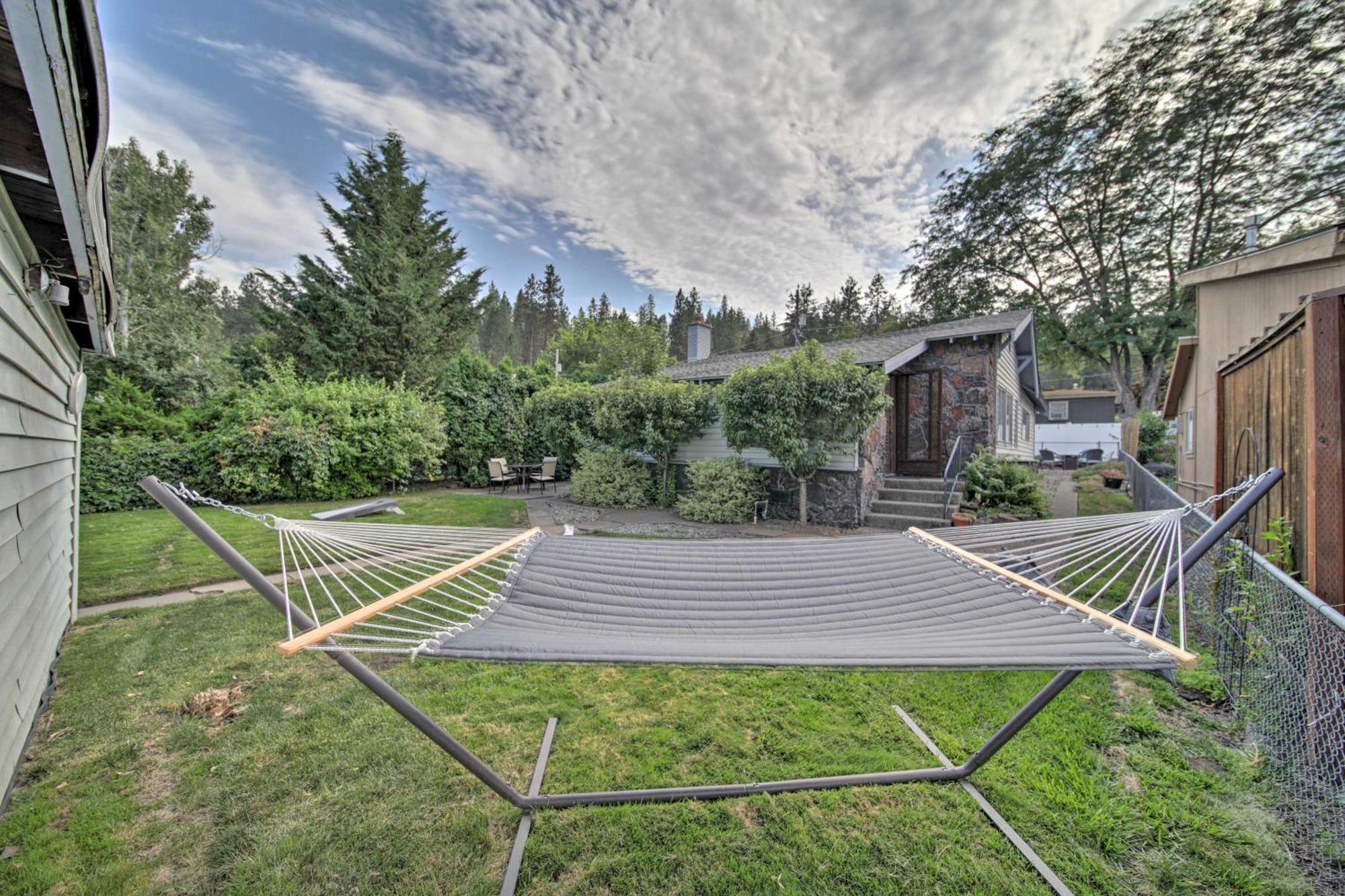 Bright And Airy Liberty Lake Abode With Backyard! المظهر الخارجي الصورة