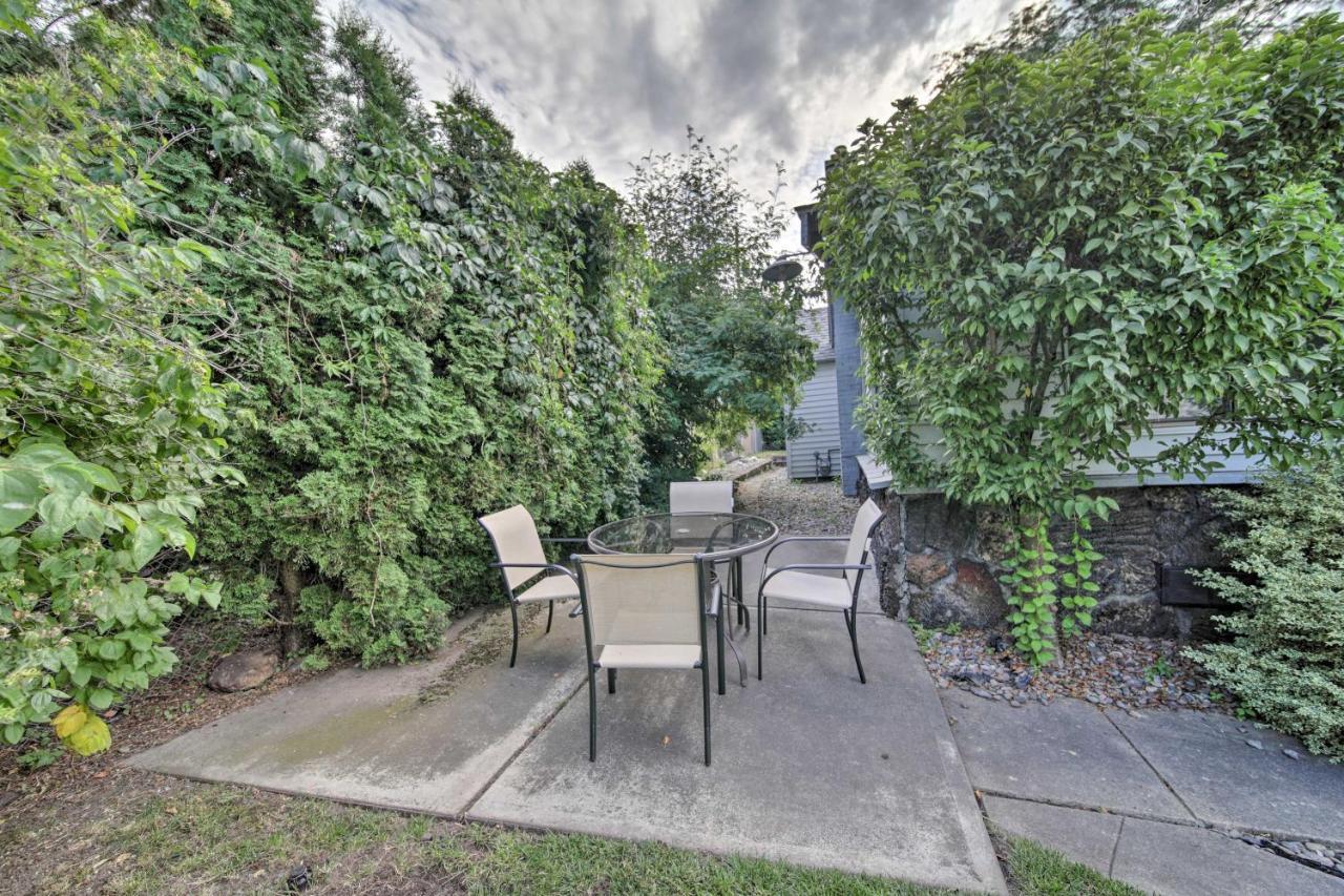Bright And Airy Liberty Lake Abode With Backyard! المظهر الخارجي الصورة