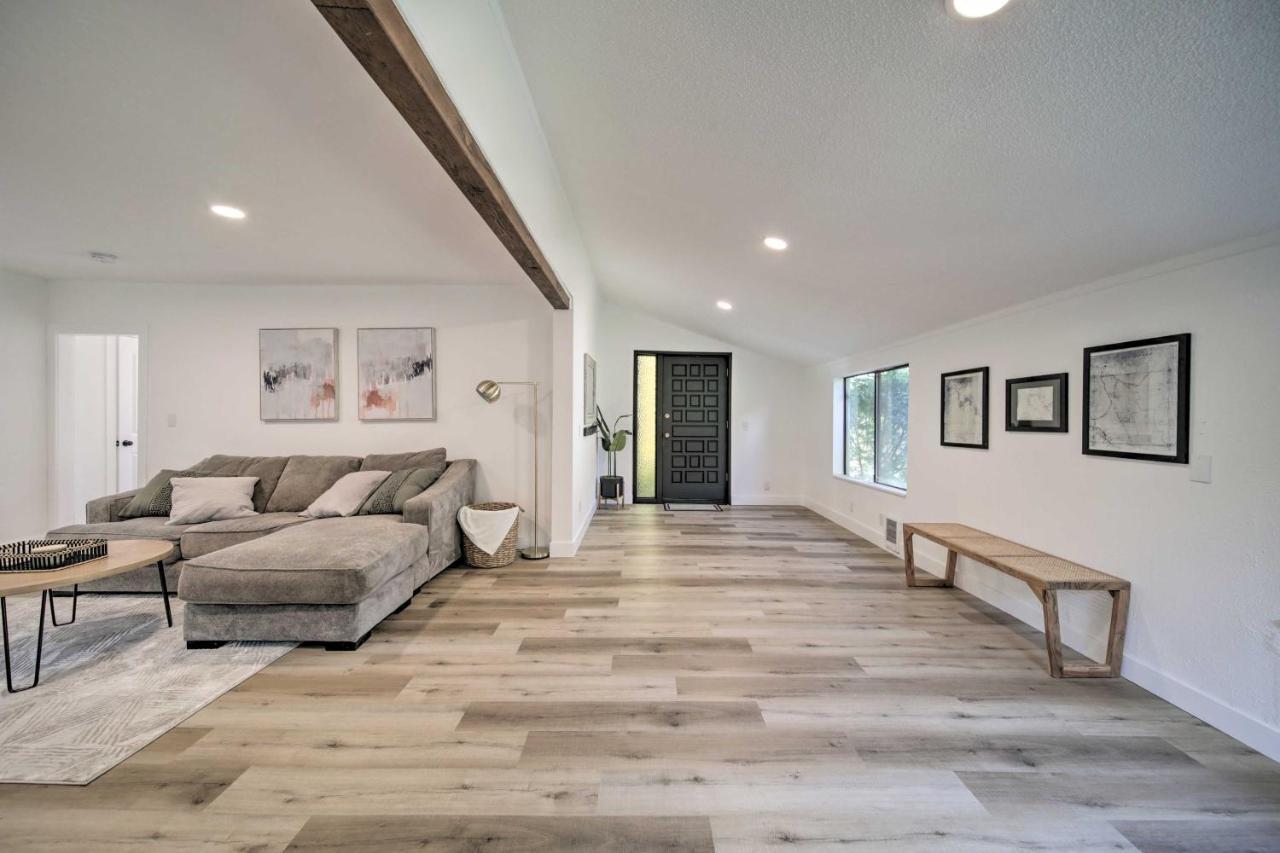 Bright And Airy Liberty Lake Abode With Backyard! المظهر الخارجي الصورة